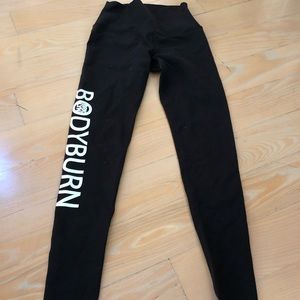 ALO x Brooklyn Bodyburn long leggings